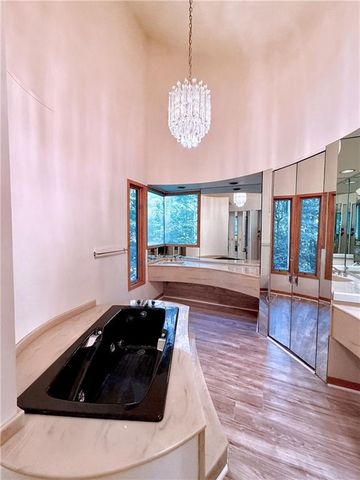 320 Fauna Court, Sandy Springs, GA 30350