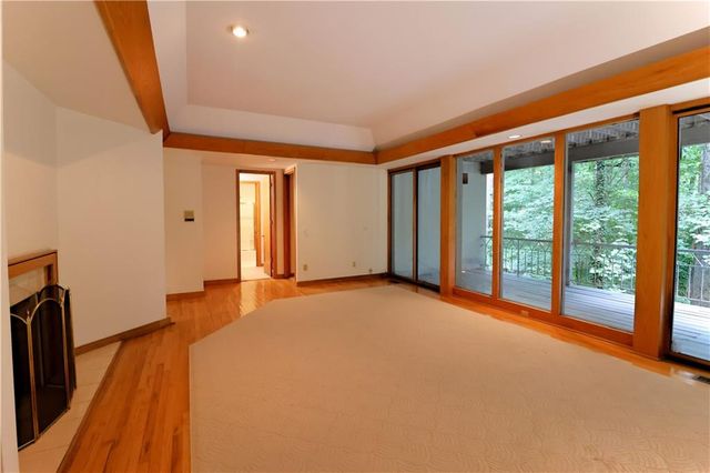 320 Fauna Court, Sandy Springs, GA 30350