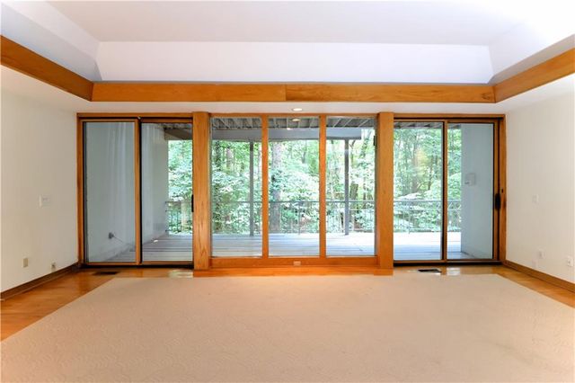 320 Fauna Court, Sandy Springs, GA 30350