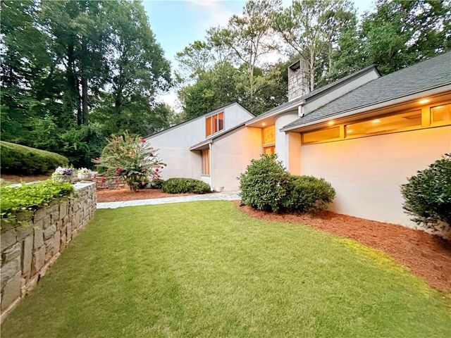 320 Fauna Court, Sandy Springs, GA 30350