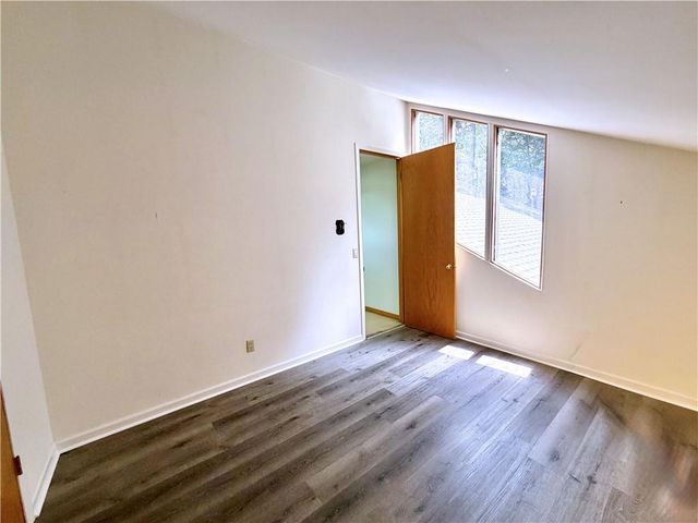 320 Fauna Court, Sandy Springs, GA 30350