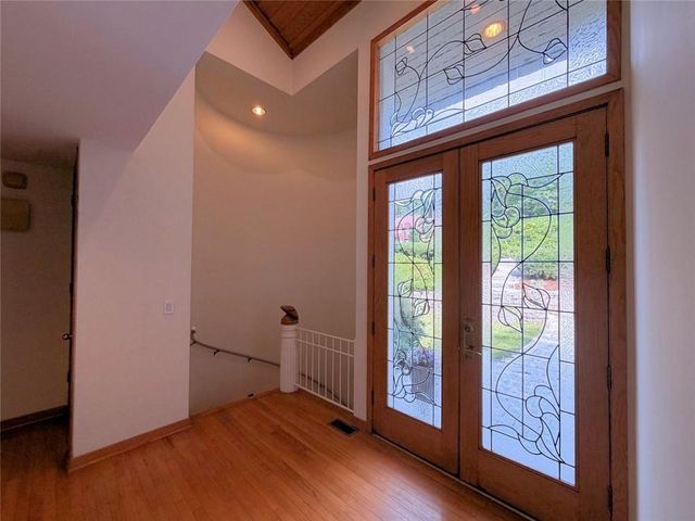 320 Fauna Court, Sandy Springs, GA 30350
