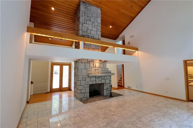320 Fauna Court, Sandy Springs, GA 30350