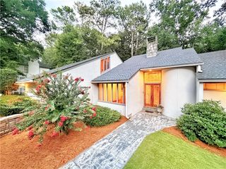320 Fauna Court, Sandy Springs, GA 30350