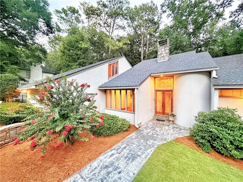 320 Fauna Court, Sandy Springs, GA 30350