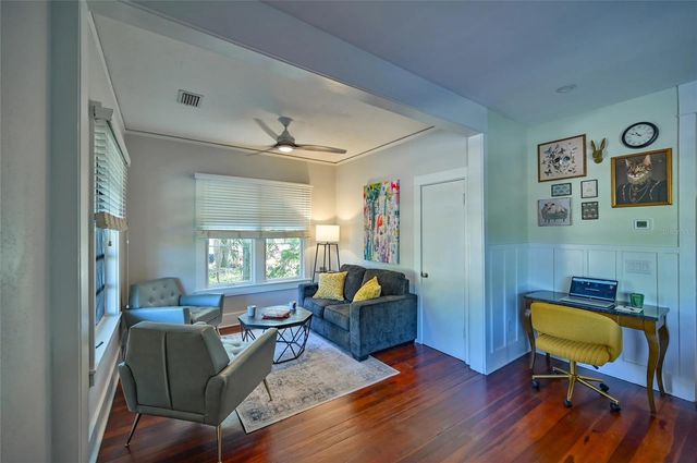 2408 HILLVIEW STREET, Sarasota, FL 34239