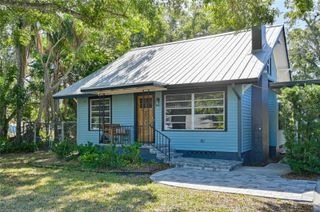 2408 HILLVIEW STREET, Sarasota, FL 34239