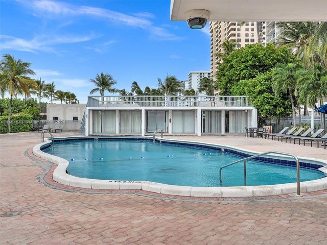 2655 Collins Ave 706, Miami Beach, FL 33140