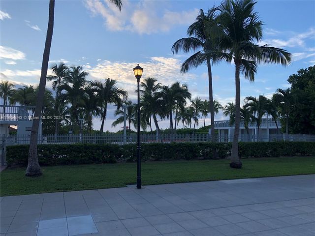 2655 Collins Ave 706, Miami Beach, FL 33140