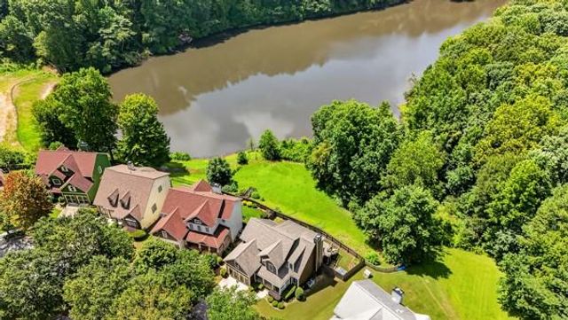 1177 Christiana Crossing, Lawrenceville, GA 30043
