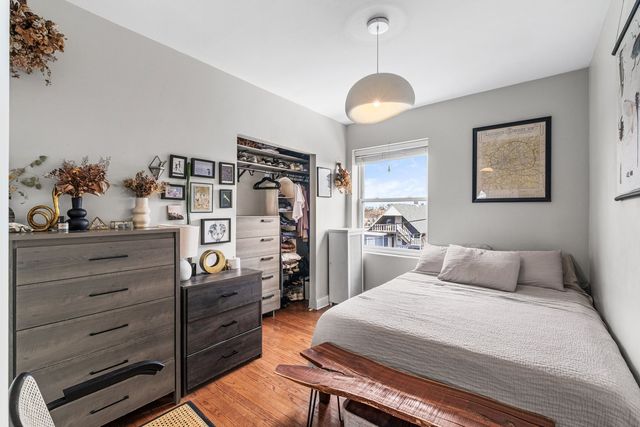 2837 N Sawyer Avenue 3R, Chicago, IL 60618