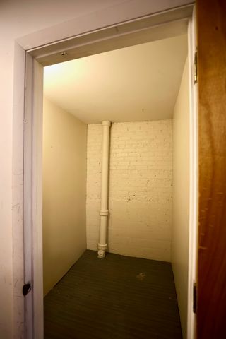 2837 N Sawyer Avenue 3R, Chicago, IL 60618