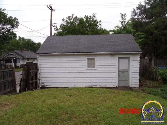 800 SW Jewell AVE, Topeka, KS 66606