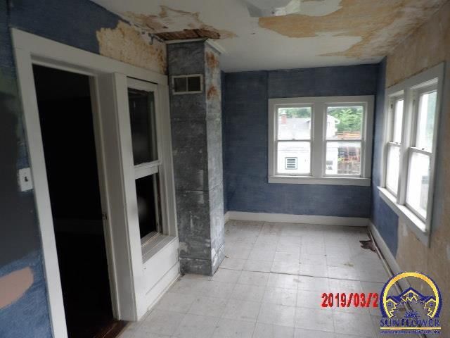 800 SW Jewell AVE, Topeka, KS 66606