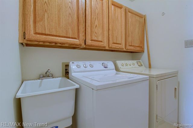 45331 Courtview Trail, Novi, MI 48375