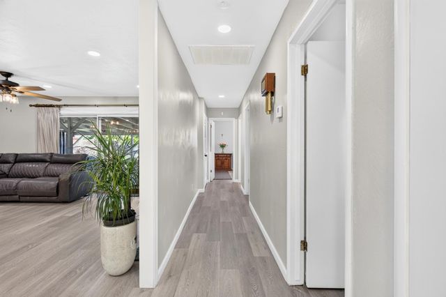 2119 Debbie Ln, Lodi, CA 95242