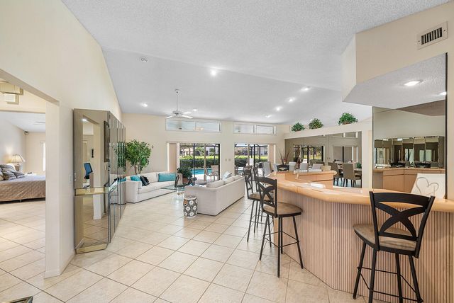 5722 Willow Creek Lane, Delray Beach, FL 33484