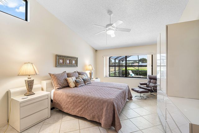 5722 Willow Creek Lane, Delray Beach, FL 33484