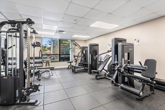 5722 Willow Creek Lane, Delray Beach, FL 33484