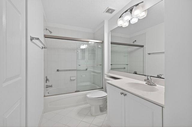7775 Yardley Drive 314, Tamarac, FL 33321
