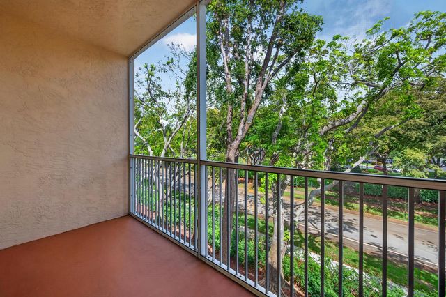 7775 Yardley Drive 314, Tamarac, FL 33321