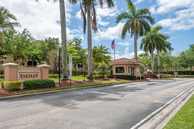 7775 Yardley Drive 314, Tamarac, FL 33321