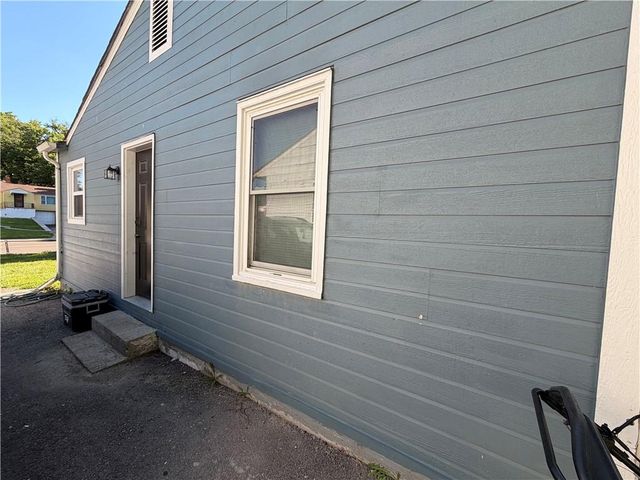 1480 E 77 Street, Kansas City, MO 64131