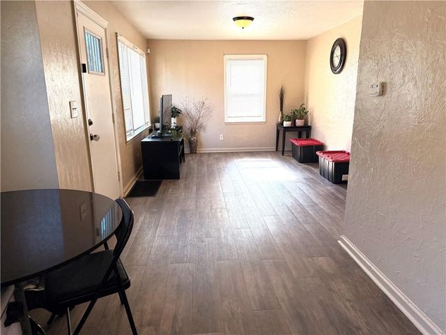 1480 E 77 Street, Kansas City, MO 64131