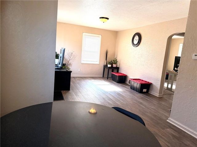 1480 E 77 Street, Kansas City, MO 64131