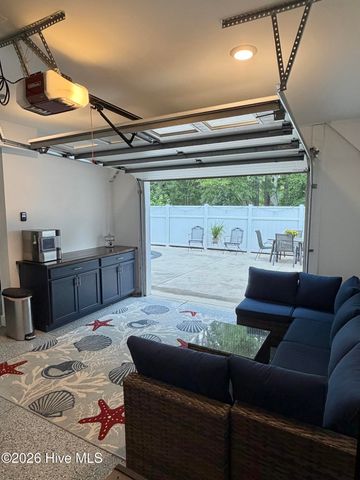 1013 Saltspray Lane, Wilmington, NC 28409