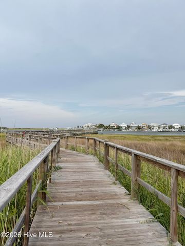 1013 Saltspray Lane, Wilmington, NC 28409