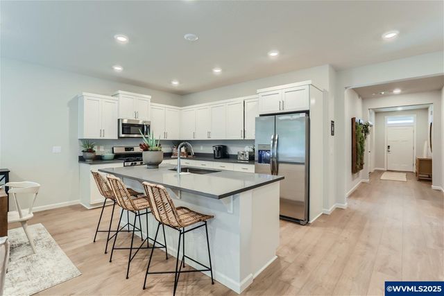 5617 Edward Ct SE, Albany, OR 97322