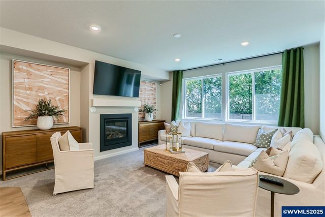 5617 Edward Ct SE, Albany, OR 97322