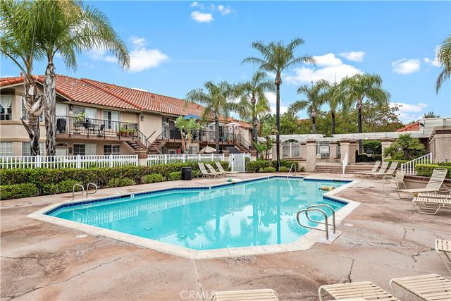 16 Buckthorn, Rancho Santa Margarita, CA 92688