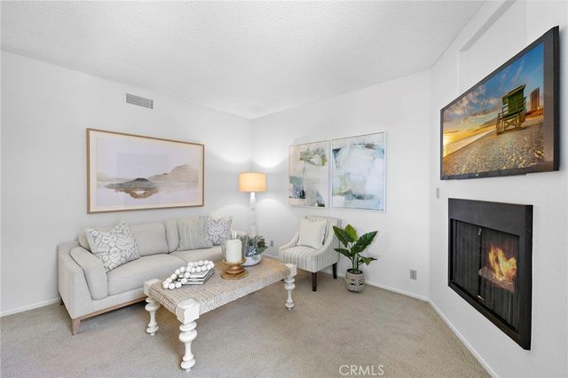 16 Buckthorn, Rancho Santa Margarita, CA 92688