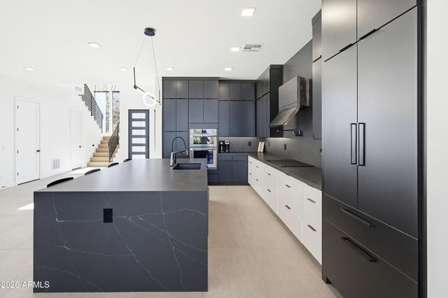 3350 E HIGHLINE CANAL Road, Phoenix, AZ 85042