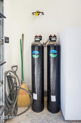 3350 E HIGHLINE CANAL Road, Phoenix, AZ 85042