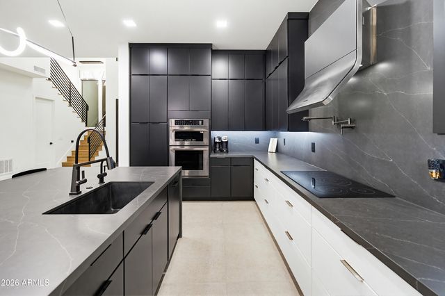 3350 E HIGHLINE CANAL Road, Phoenix, AZ 85042