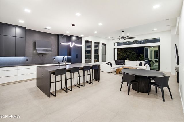 3350 E HIGHLINE CANAL Road, Phoenix, AZ 85042