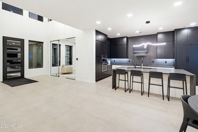 3350 E HIGHLINE CANAL Road, Phoenix, AZ 85042