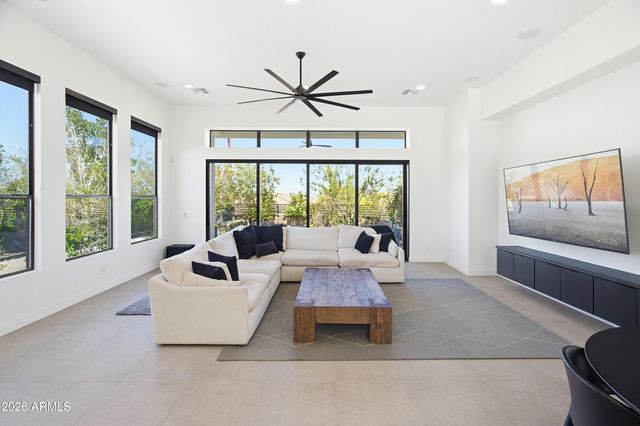 3350 E HIGHLINE CANAL Road, Phoenix, AZ 85042