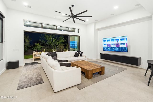 3350 E HIGHLINE CANAL Road, Phoenix, AZ 85042