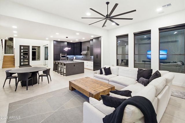 3350 E HIGHLINE CANAL Road, Phoenix, AZ 85042