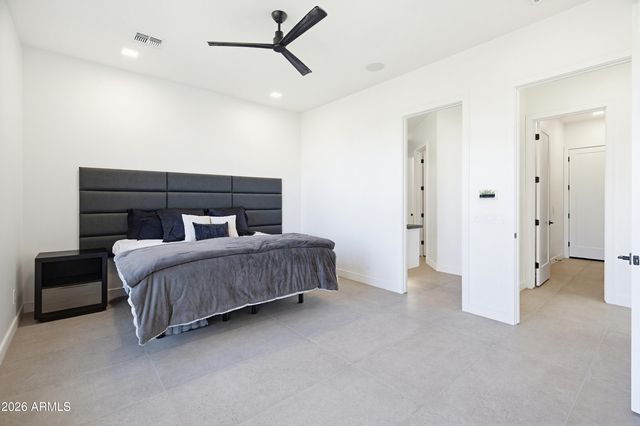 3350 E HIGHLINE CANAL Road, Phoenix, AZ 85042