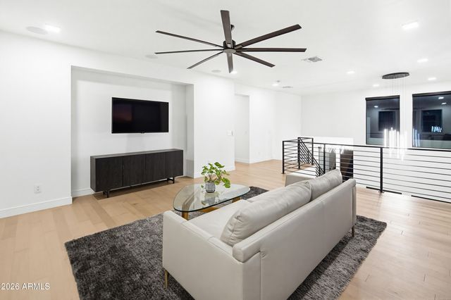 3350 E HIGHLINE CANAL Road, Phoenix, AZ 85042