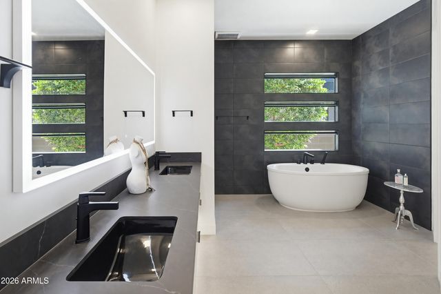 3350 E HIGHLINE CANAL Road, Phoenix, AZ 85042