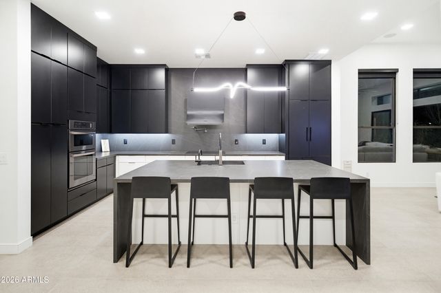 3350 E HIGHLINE CANAL Road, Phoenix, AZ 85042