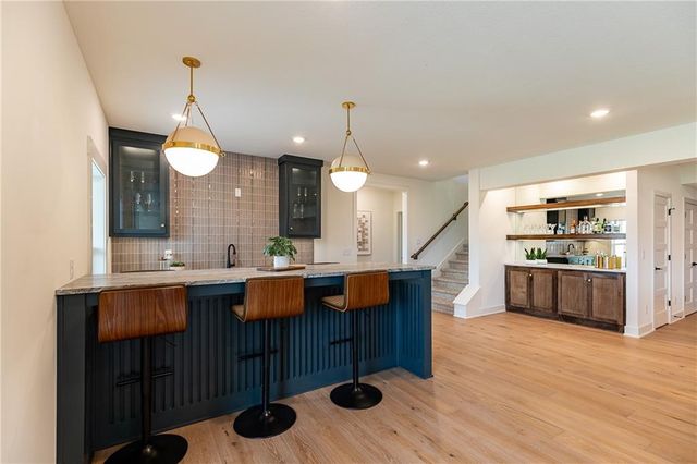 18609 Mohawk Lane, Overland Park, KS 66085