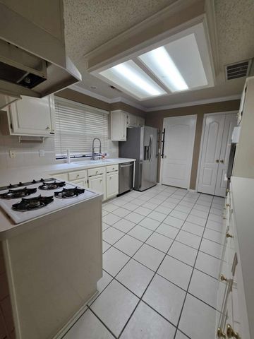 18715 Evergreen Falls Drive, Houston, TX 77084