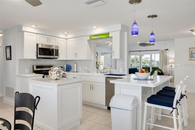 3608 FLORAMAR TERRACE, New Port Richey, FL 34652